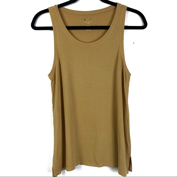 American Eagle Outfitters Tops - American Eagle Soft & Sexy Ribbed Tank Sz M